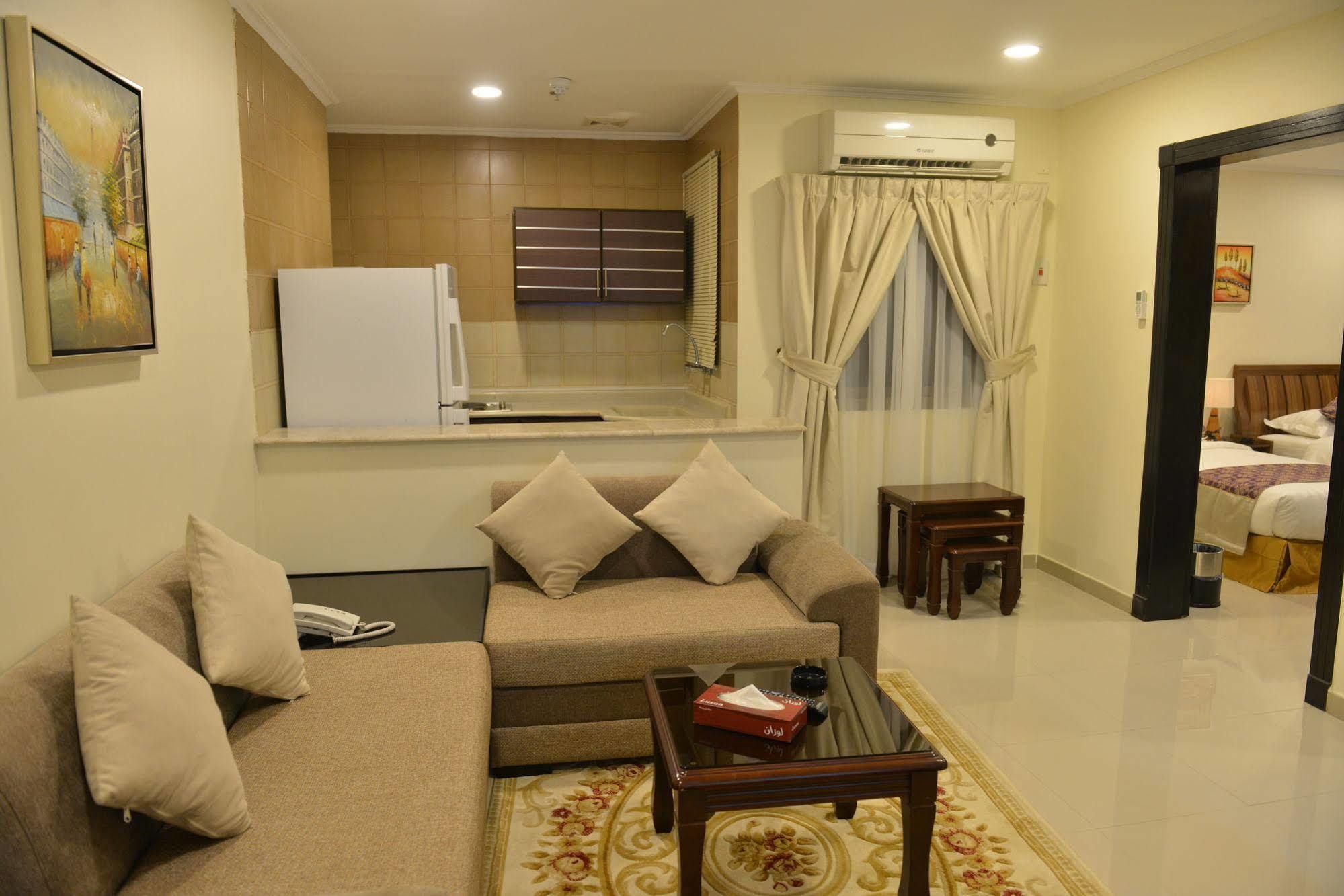 The First Tower Hotel Al Al Jubail Extérieur photo