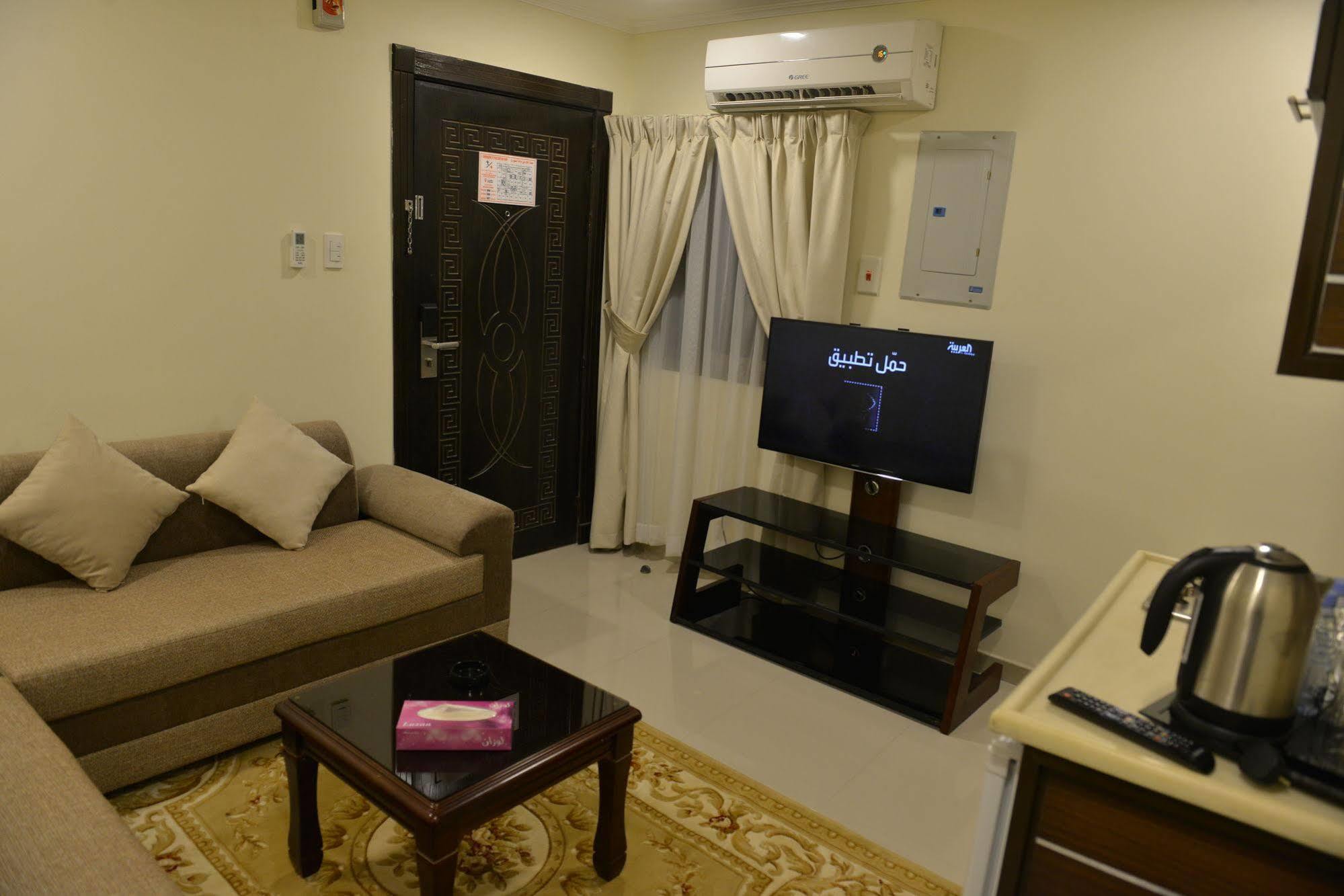 The First Tower Hotel Al Al Jubail Extérieur photo